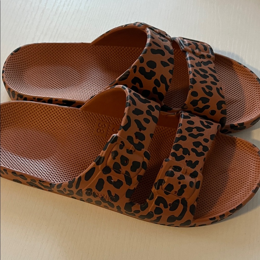 Leopard Print Slide Sandals